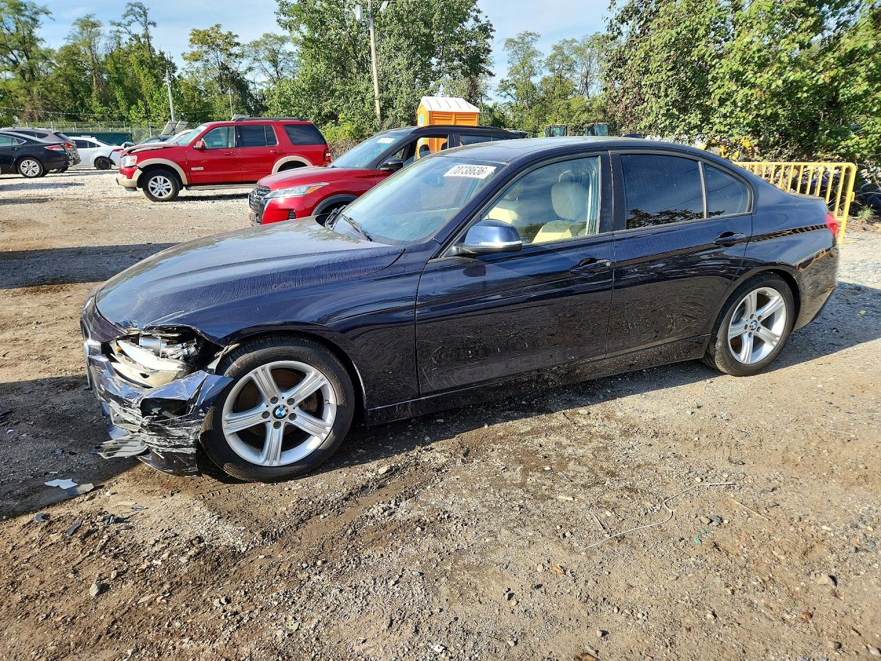 2013 BMW 328 xDrive SA — Front 3/4