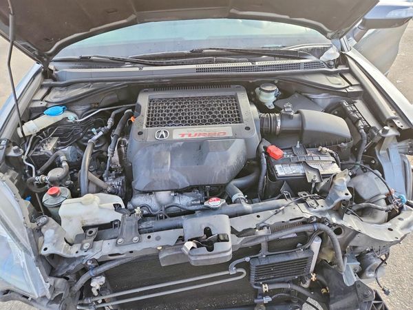 2012 ACURA RDX — Engine bay