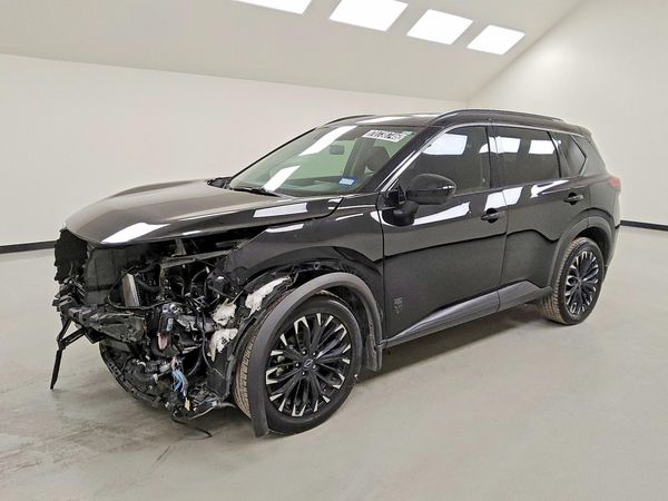 2026 NISSAN ROGUE SV — Front 3/4