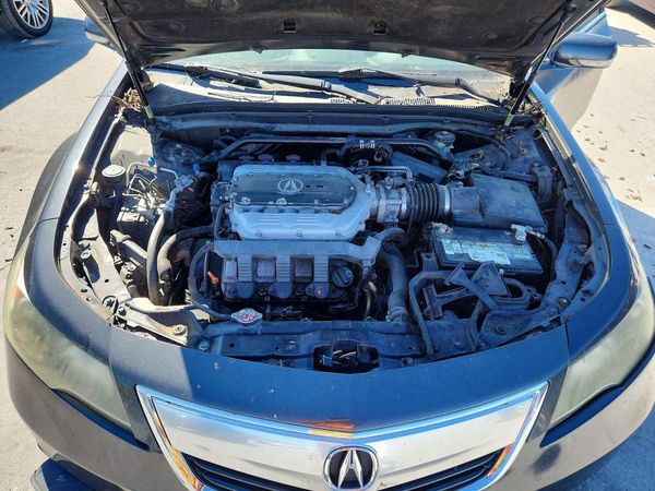 2012 ACURA TL SH-AWD ADV — Engine bay