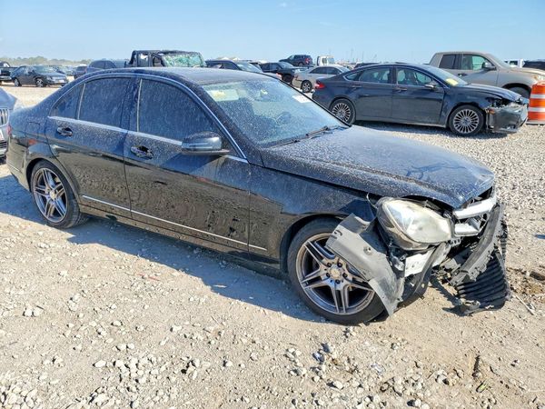 2012 MERCEDES-BENZ C-CLASS C300 4-MATIC — Passenger 3/4