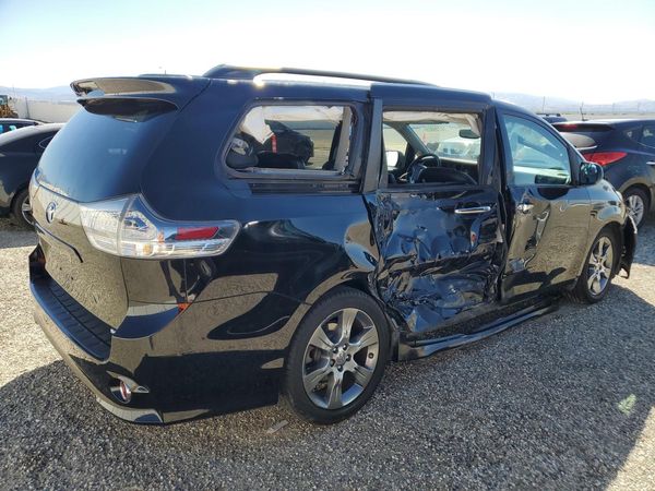 2015 TOYOTA SIENNA — PSRA