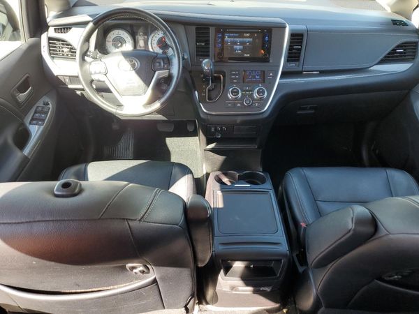 2015 TOYOTA SIENNA — CKPT