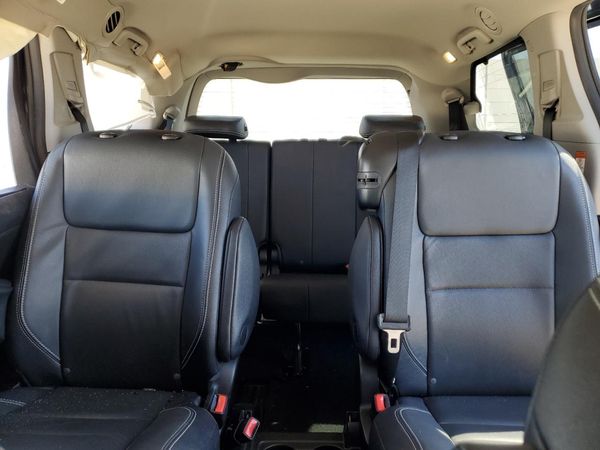 2015 TOYOTA SIENNA — SUVN