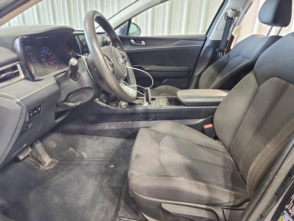 2021 KIA K5 LXS — DENT