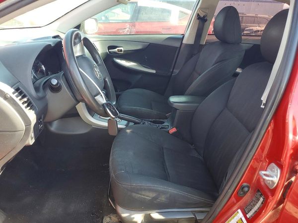 2013 TOYOTA COROLLA — DENT