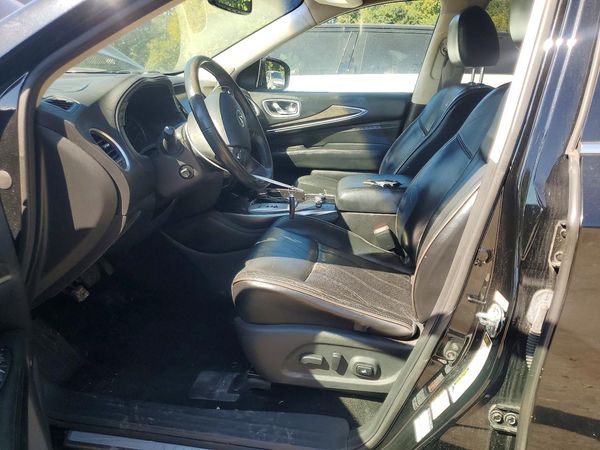 2013 INFINITI JX35 — DENT