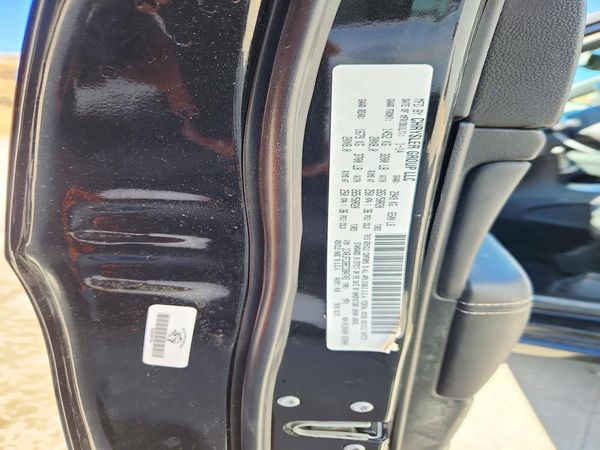 2014 JEEP CHEROKEE Overland — VINS