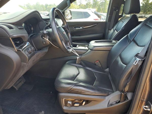 2018 CADILLAC ESCALADE ESV Platinum — DENT