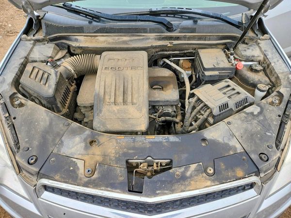 2014 CHEVROLET EQUINOX 1LT — Engine bay