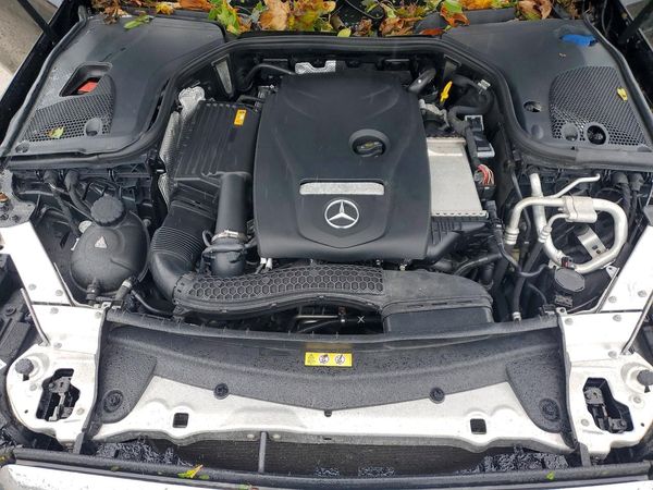 2018 MERCEDES-BENZ E-CLASS E300-4M — Engine bay