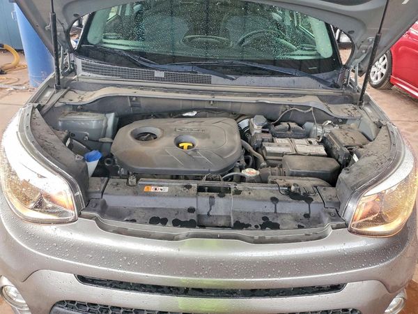 2018 KIA SOUL Plus — Engine bay