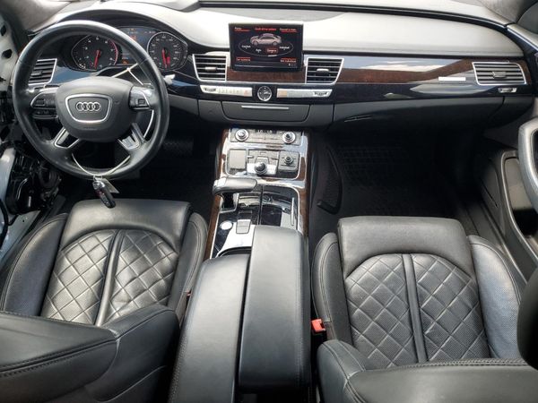 2017 AUDI A8 quattro Sport L