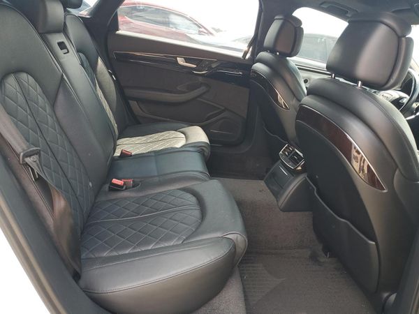 2017 AUDI A8 quattro Sport L