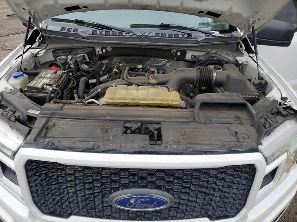 2020 FORD F150 — Engine bay