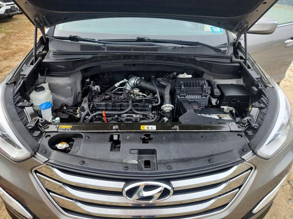 2015 HYUNDAI SANTA FE TOP — Engine bay