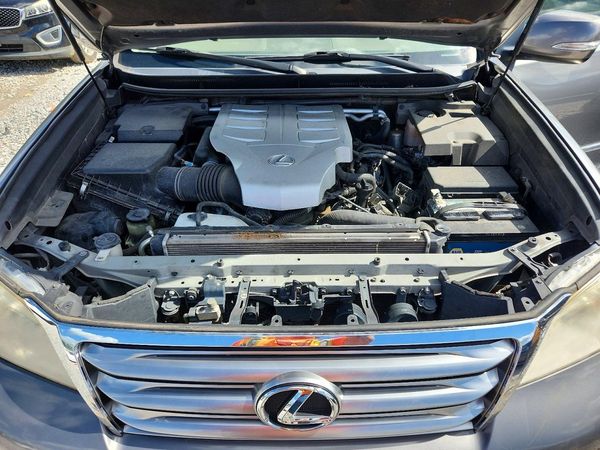 2013 LEXUS GX 460 Base — Engine bay