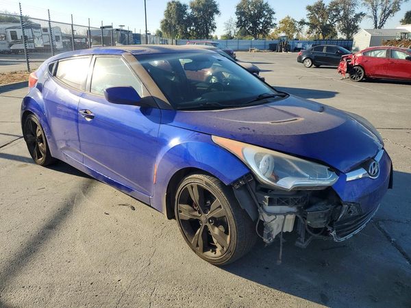 2012 HYUNDAI VELOSTER GLS(Middle grade) — Passenger 3/4