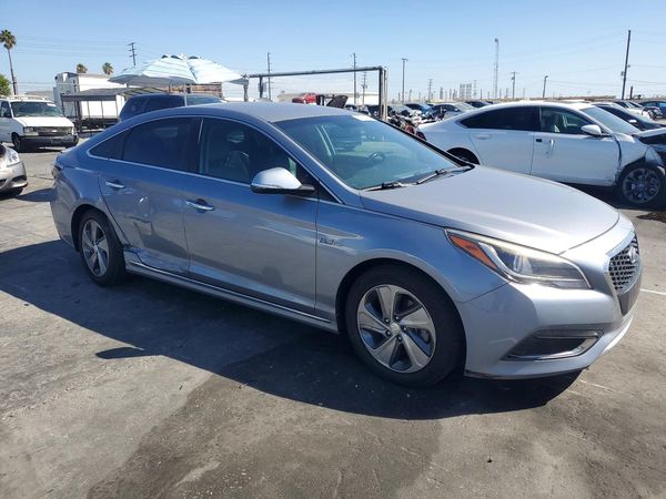 2016 HYUNDAI SONATA GLS (Middle) — Passenger 3/4