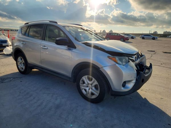 2014 TOYOTA RAV4 Standard — Passenger 3/4