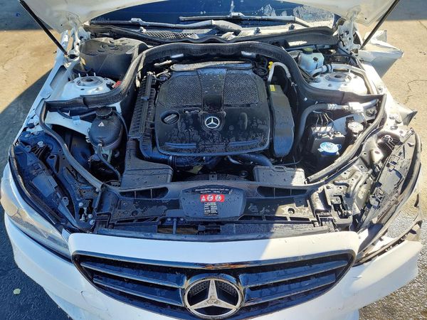 2016 MERCEDES-BENZ E-CLASS E350 — Engine bay