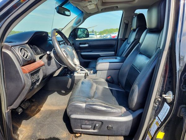 2014 TOYOTA TUNDRA Limited — DENT