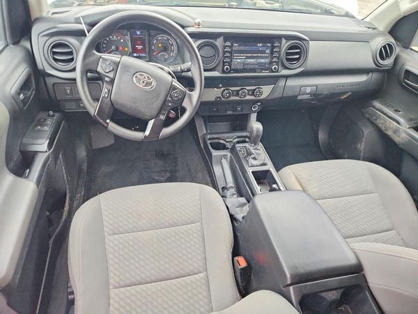 2022 TOYOTA TACOMA SR5 — CKPT
