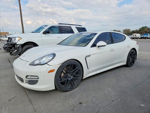 2012 PORSCHE PANAMERA — DSFA — Front 3/4