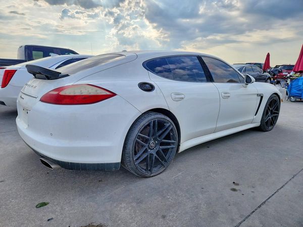 2012 PORSCHE PANAMERA Base (2WD), 4 (4WD) — PSRA