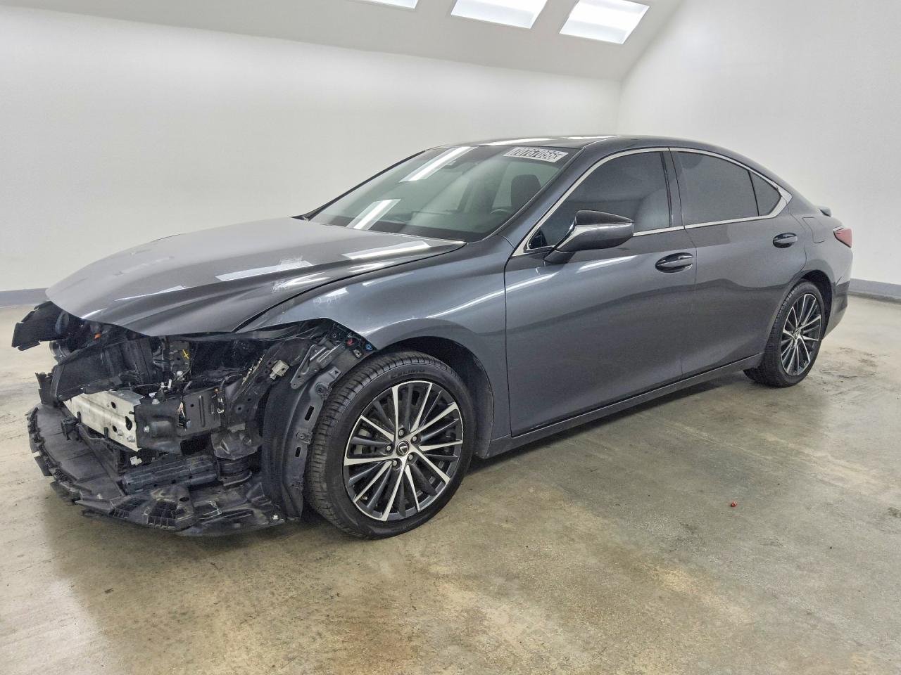 2023 LEXUS ES 300H 300h Premium — Front 3/4