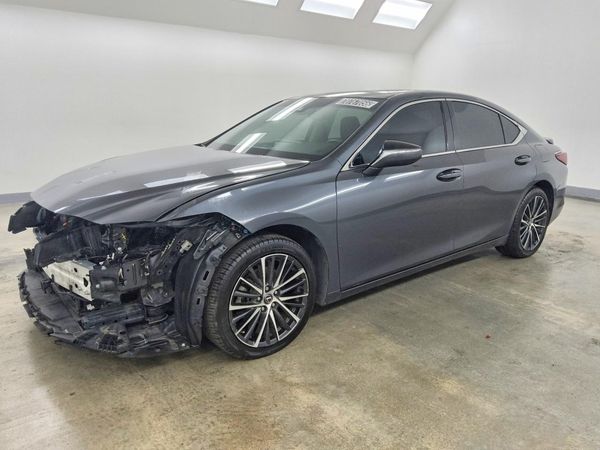 2023 LEXUS ES 300H 300h Premium — Front 3/4