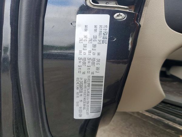 2019 DODGE CARAVAN SE — VINS