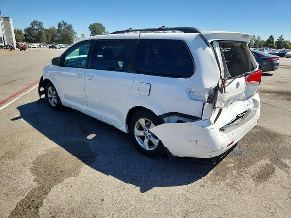 2013 TOYOTA SIENNA — DSRA
