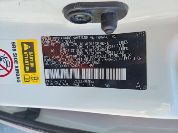 2013 TOYOTA SIENNA — VINS