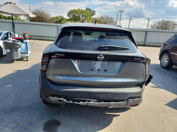 2026 NISSAN KICKS SV — DIRR