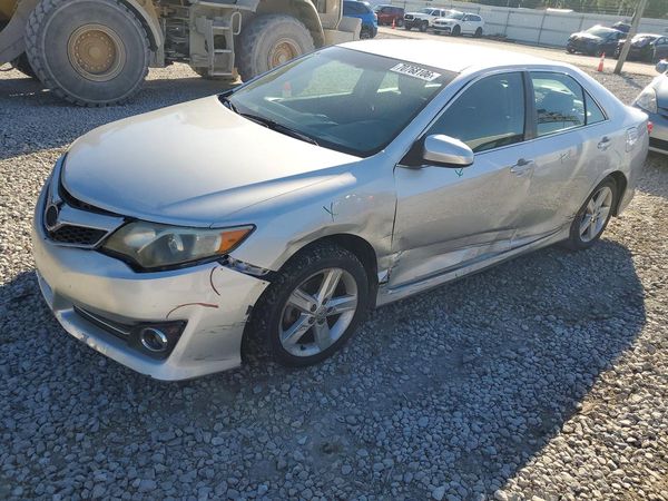2014 TOYOTA CAMRY — DSFA — Front 3/4