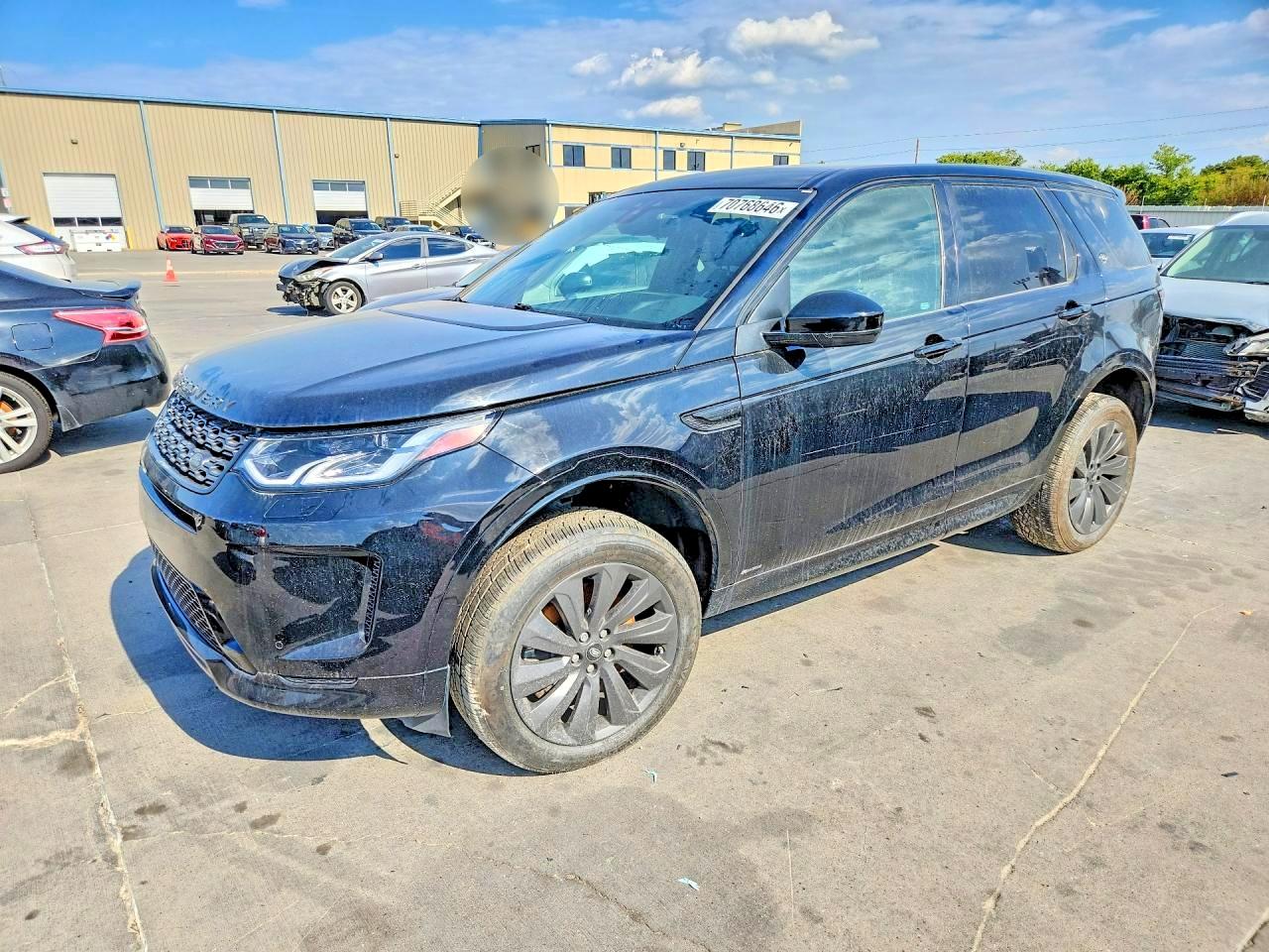 2020 LAND ROVER DISCOVERY SE R-Dynamic — Front 3/4