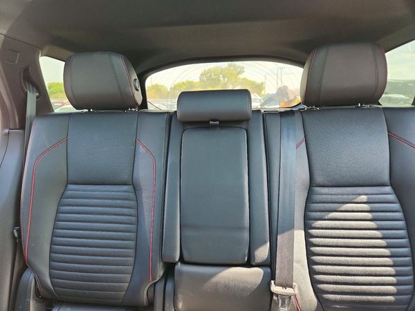 2020 LAND ROVER DISCOVERY SE R-Dynamic — SUVN