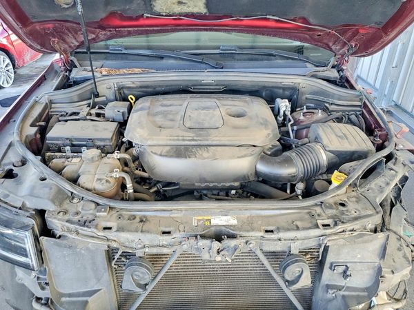 2020 JEEP GRAND CHEROKEE Laredo — Engine bay