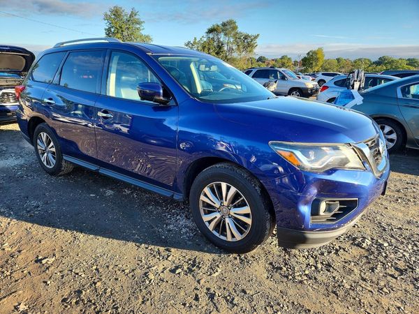2019 NISSAN PATHFINDER — Passenger 3/4