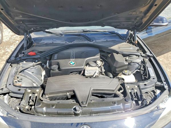 2014 BMW 320 xDrive — Engine bay