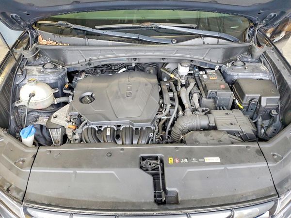 2022 HYUNDAI TUCSON SEL — Engine bay