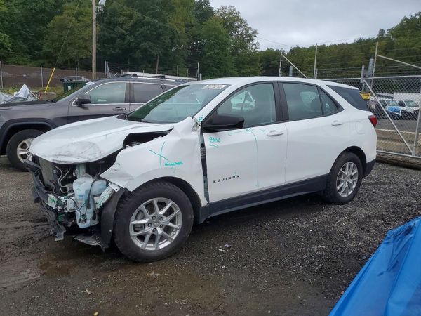 2022 CHEVROLET EQUINOX LS — Front 3/4