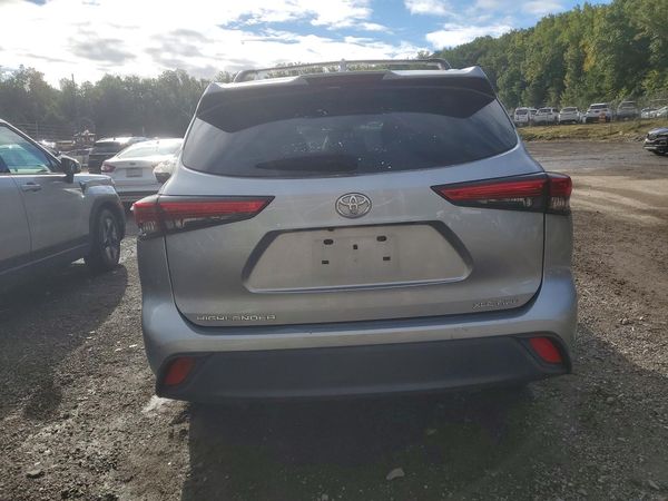 2020 TOYOTA HIGHLANDER XLE Nav — DIRR