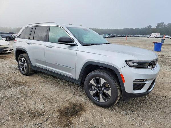 2024 JEEP GRAND CHEROKEE Limited 4XE — Passenger 3/4