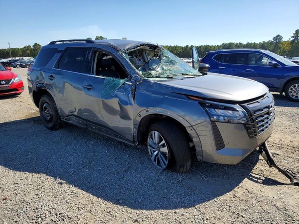 2026 NISSAN PATHFINDER SL — Passenger 3/4