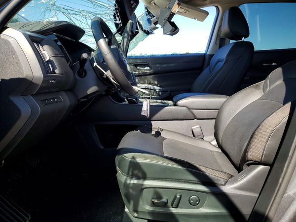 2026 NISSAN PATHFINDER SL — DENT
