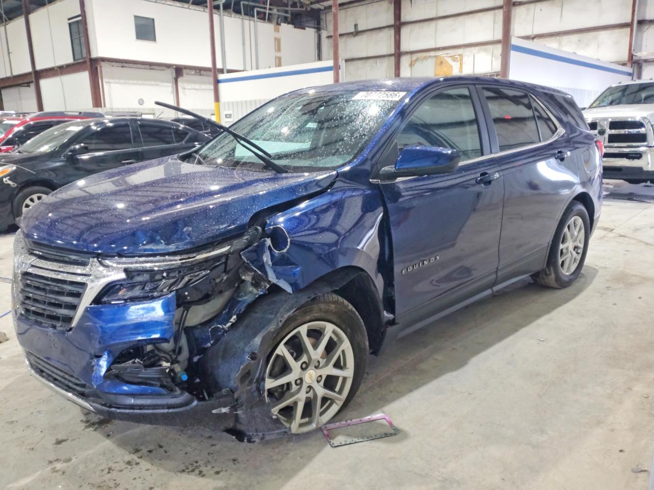 2022 CHEVROLET EQUINOX LT (1LT) — Front 3/4