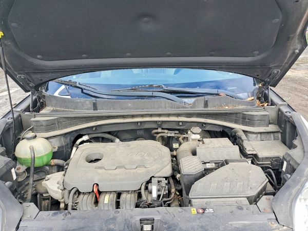 2018 KIA SPORTAGE — Engine bay
