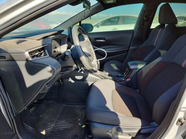 2024 TOYOTA COROLLA SE w/Premium Package — DENT